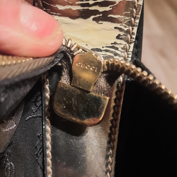 AUTH GUCCI BLACK PATENT LEATHER MEDIUM HORSEBIT HOBO HANDBAG EUC - Picture 12 of 16